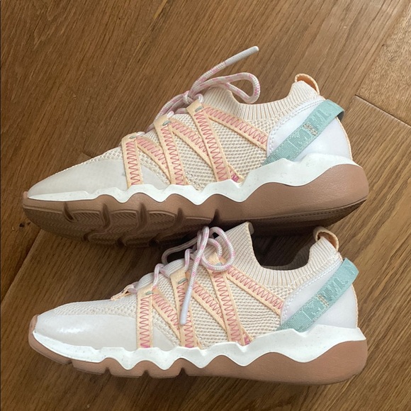 NEW Madewell MWL Field Knit Sneakers Celadon Pink 8.5 - Picture 4 of 8